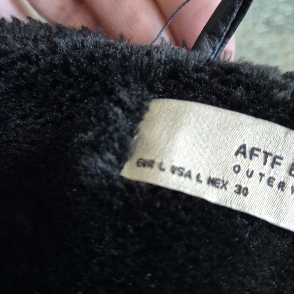 Women's Black Shearling Jacket no brand - Picture 3 of 3